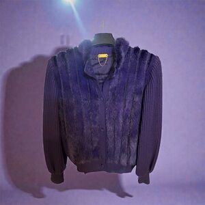 Gorgeous Purple Fur women’s jacket size Large